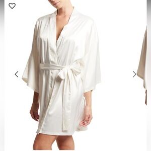 Ivory Hanky Panky Satin Sleep Robe